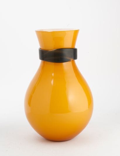 Simon MOORE & SALVIATI 
Fasciati vase, circa...