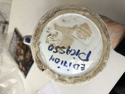 D'après Pablo PICASSO & MADOURA

Pichet Hibou.




En...