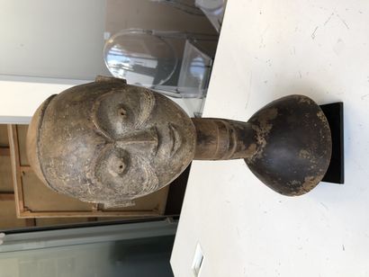 Nigeria, Idoma
Haut de cimier.

Bois surmonté...