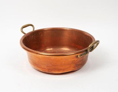 Bassine à confiture en cuivre. 

H. : 12...