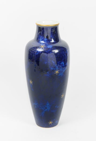 Manufacture nationale de SÈVRES
Vase fuselé...