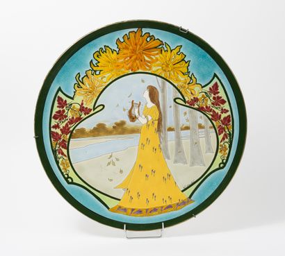 KELLER et GUERIN, LUNEVILLE
Grand plat rond...