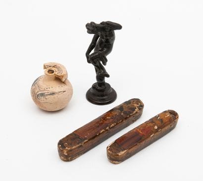 GRECE, atelier corinthien, 600- 550 av. J.-C.
Aryballe...