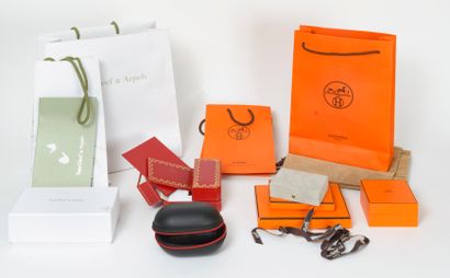 HERMES Paris
Lot including a case, two bags,...