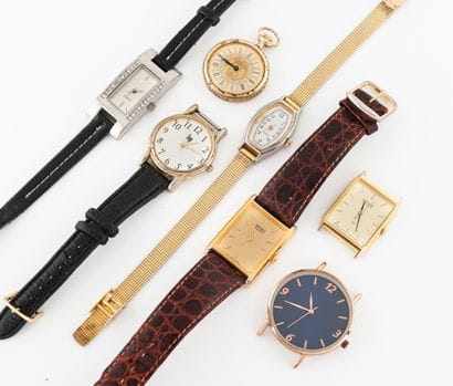 Lot of wristwatches and a collar watch in...