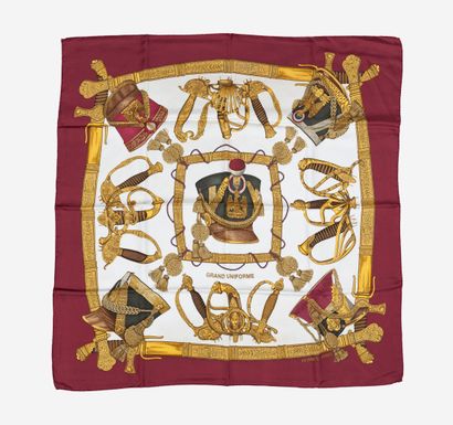 HERMES Paris
Square in printed silk twill,...