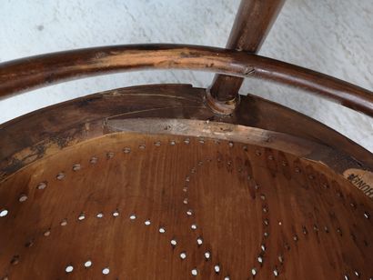 AUTRICHE, Maison THONET, vers 1900
Curved...