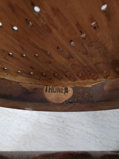 AUTRICHE, Maison THONET, vers 1900
Curved...