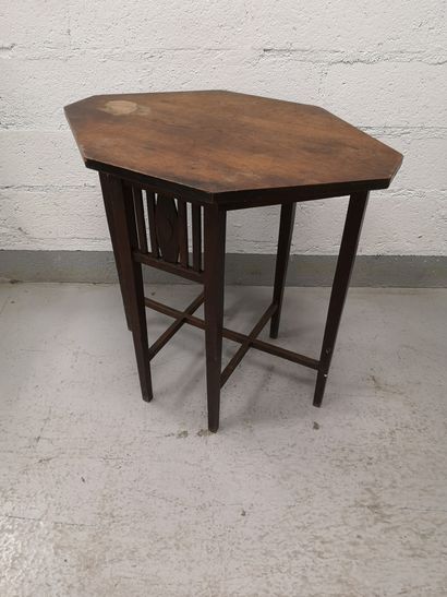 AUTRICHE, Maison THONET, vers 1900
Curved...
