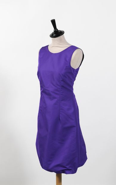 D&G DOLCE & GABBANA
Knee-length straight...