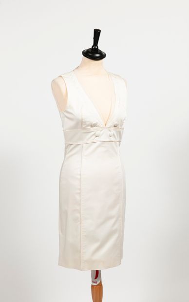 GUCCI
Sleeveless, knee-length dress in ecru...