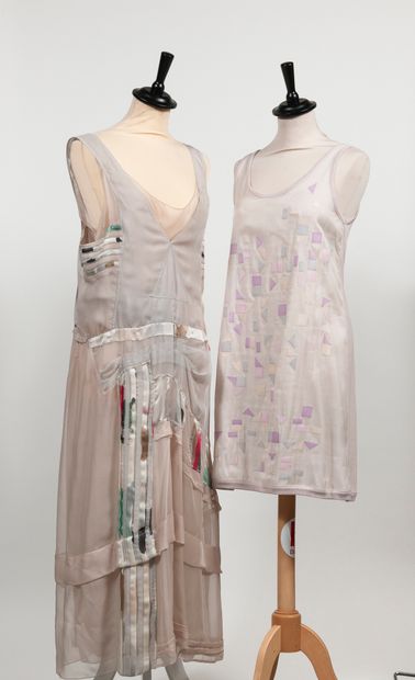CHLOE
Lot including: 

- Acetate, polyamide...