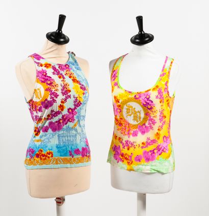 VERSACE, VERSACE Jeans Couture
Lot comprenant...