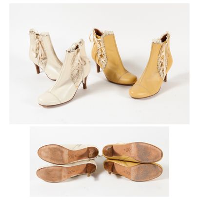 CHINE
Lot comprenant deux paires de bottines...
