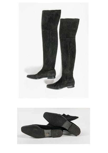 PARALLELE
Paire de cuissardes en daim noir...