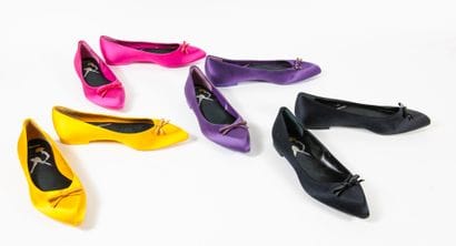 BALLY
Lot comprenant quatre paires de ballerines...