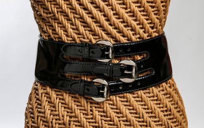 ALEXANDER MCQUEEN
Large ceinture en cuir...