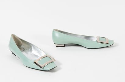 Roger VIVIER, Belle Vivier
Paire de ballerines...