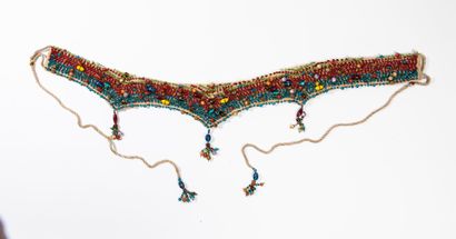 ETRO
Ceinture formée d'un bandeau à découpes...