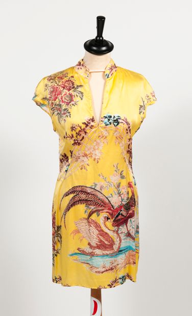Roberto CAVALLI
Lot including : 

- Short...