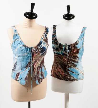 Roberto CAVALLI
Lot comprenant : 

- Top...