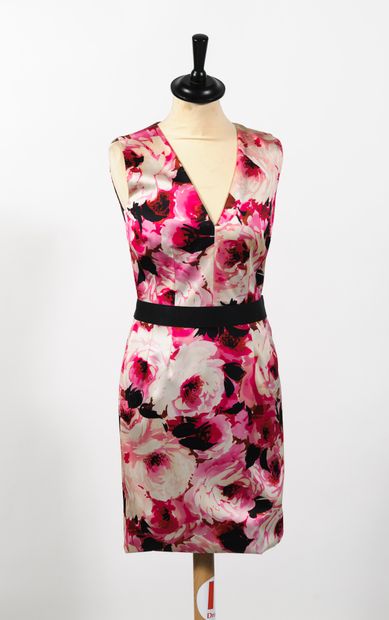 DOLCE & GABBANA
Sleeveless knee-length straight...