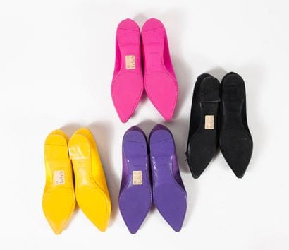 BALLY
Lot comprenant quatre paires de ballerines...