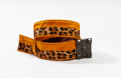 Just CAVALLI
Ceinture en soie orange et imprimé...