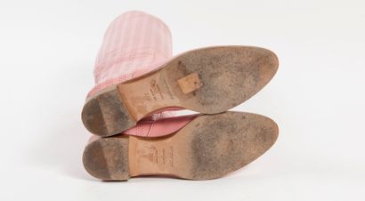 Sergio ROSSI
Paire de bottes en cuir rose...