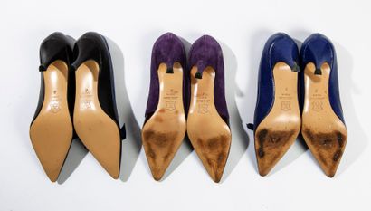 JET SET Paris
Lot comprenant trois paires...