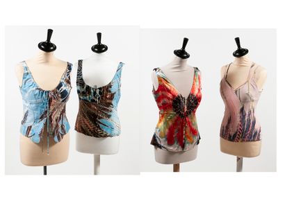 Roberto CAVALLI
Lot comprenant : 

- Top...