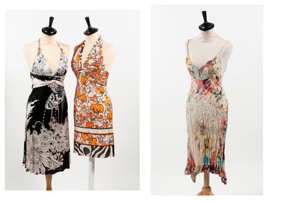 Roberto CAVALLI
Lot comprenant : 

- Robe,...