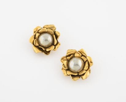 Yves Saint LAURENT
Pair of gold-plated metal...