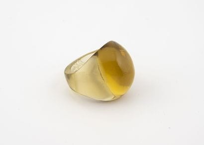 LALIQUE FRANCE
Green smoked glass ring.

Signed....