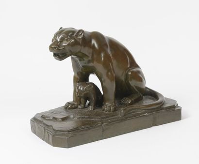 LUCE (act. 1920-1930)
Panther and her cub.

Proof...