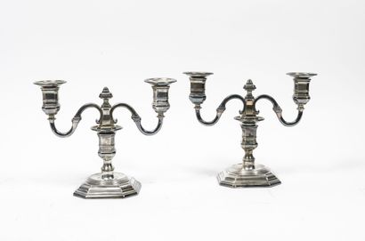 Lot de métal argenté : 
- An ice bucket and...