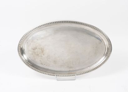Two silver plated metal trays : 

- one oval...