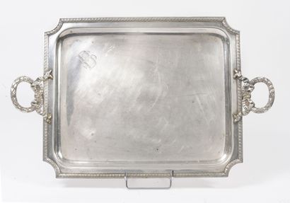 Two silver plated metal trays : 

- one oval...