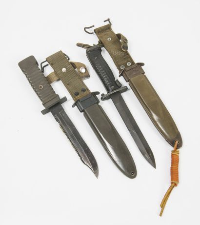 Two daggers :

- one forming a USM8-A1 bayonet.

-...
