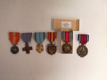 FRANCE ET DIVERS
- Combatant's Cross (1930)

Patinated...