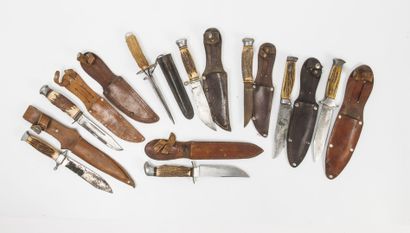 Set of 8 daggers or hunting daggers with...