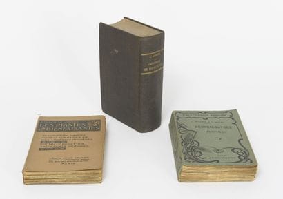 Lot de livres reliés et brochés comprenant...