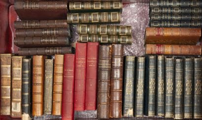 3 caisses de livres : 
- LOT of old books...