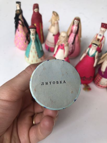 URSS, circa 1950-1960
Lot of fifteen miniature...