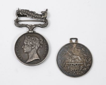 ROYAUME UNI
Médaille de Crimée en argent...