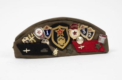 U.R.S.S., seconde moitié du XXème siècle
Béret...