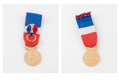 France
Médaille d'Honneur du Travail en or...