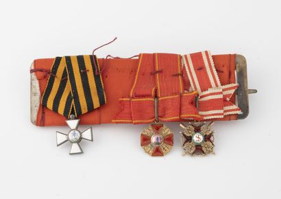 RUSSIE IMPERIALE,
Barrette en métal retenant...