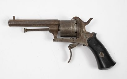 FRANCE ou BELGIQUE, milieu du XIXème siècle
Revolver...