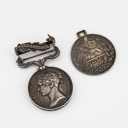 ROYAUME UNI
Médaille de Crimée en argent...